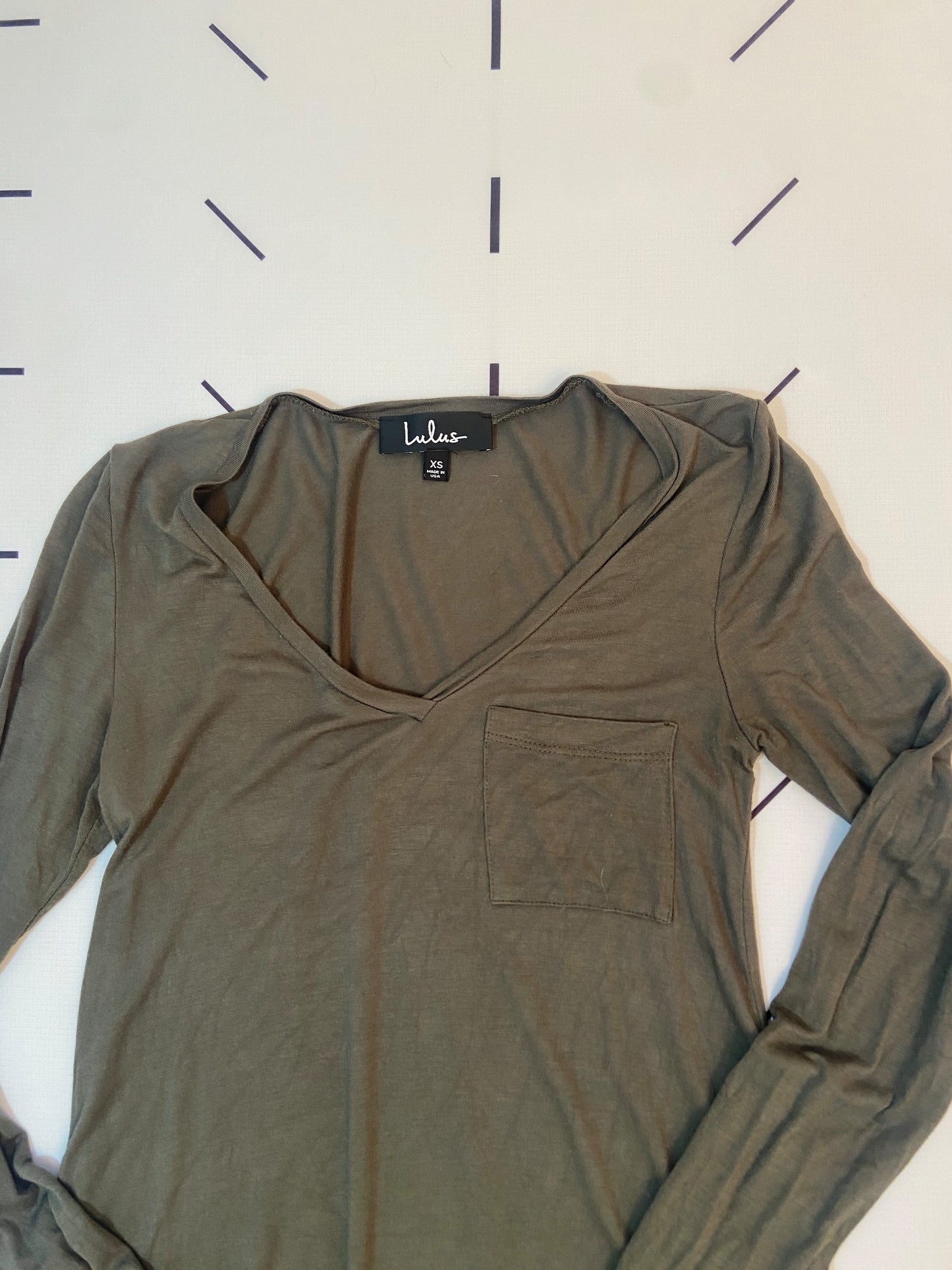 Green Long Sleeve V-neck Tunic Style Top/Dress with Front Pocket - XS