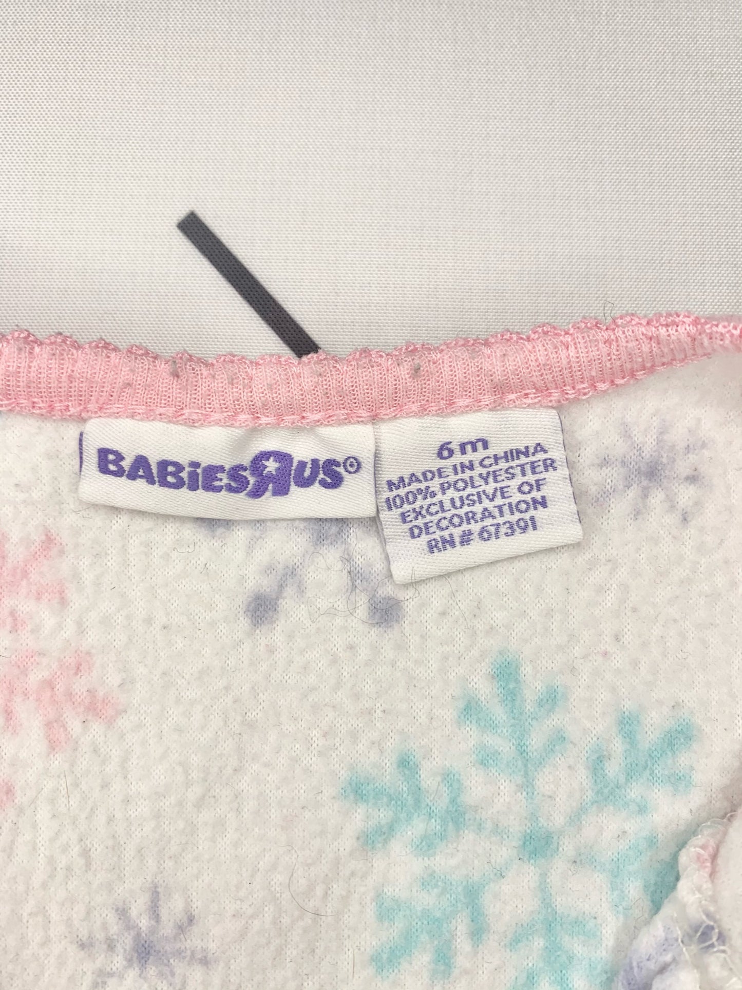 Snowflake Sleeper- 6 Months