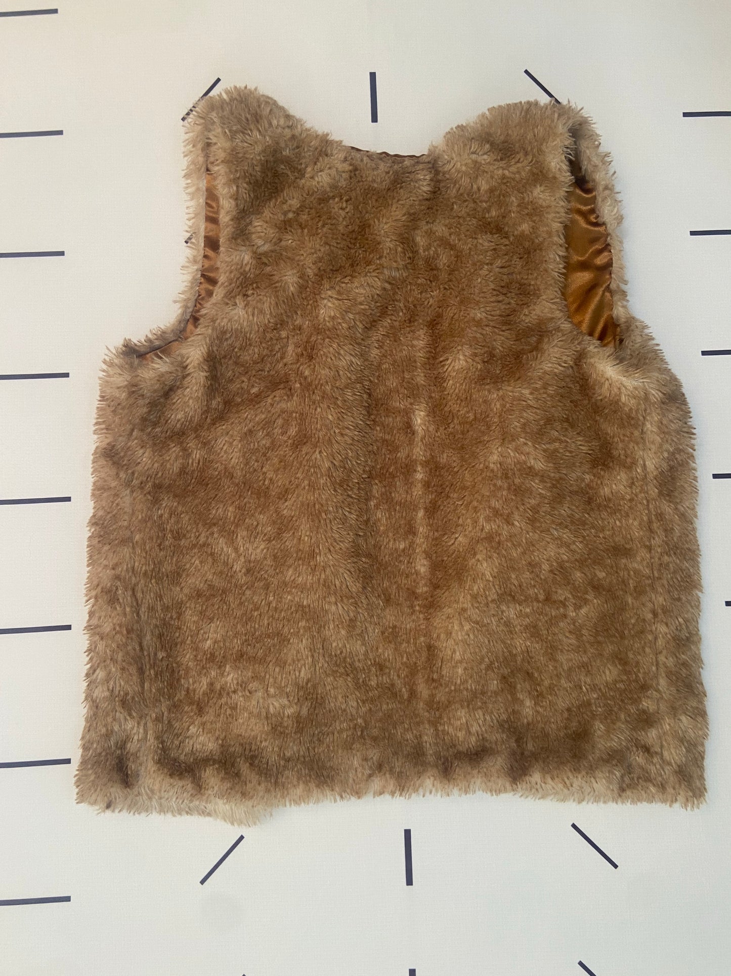 Faux Fur Vest- Youth L (12)