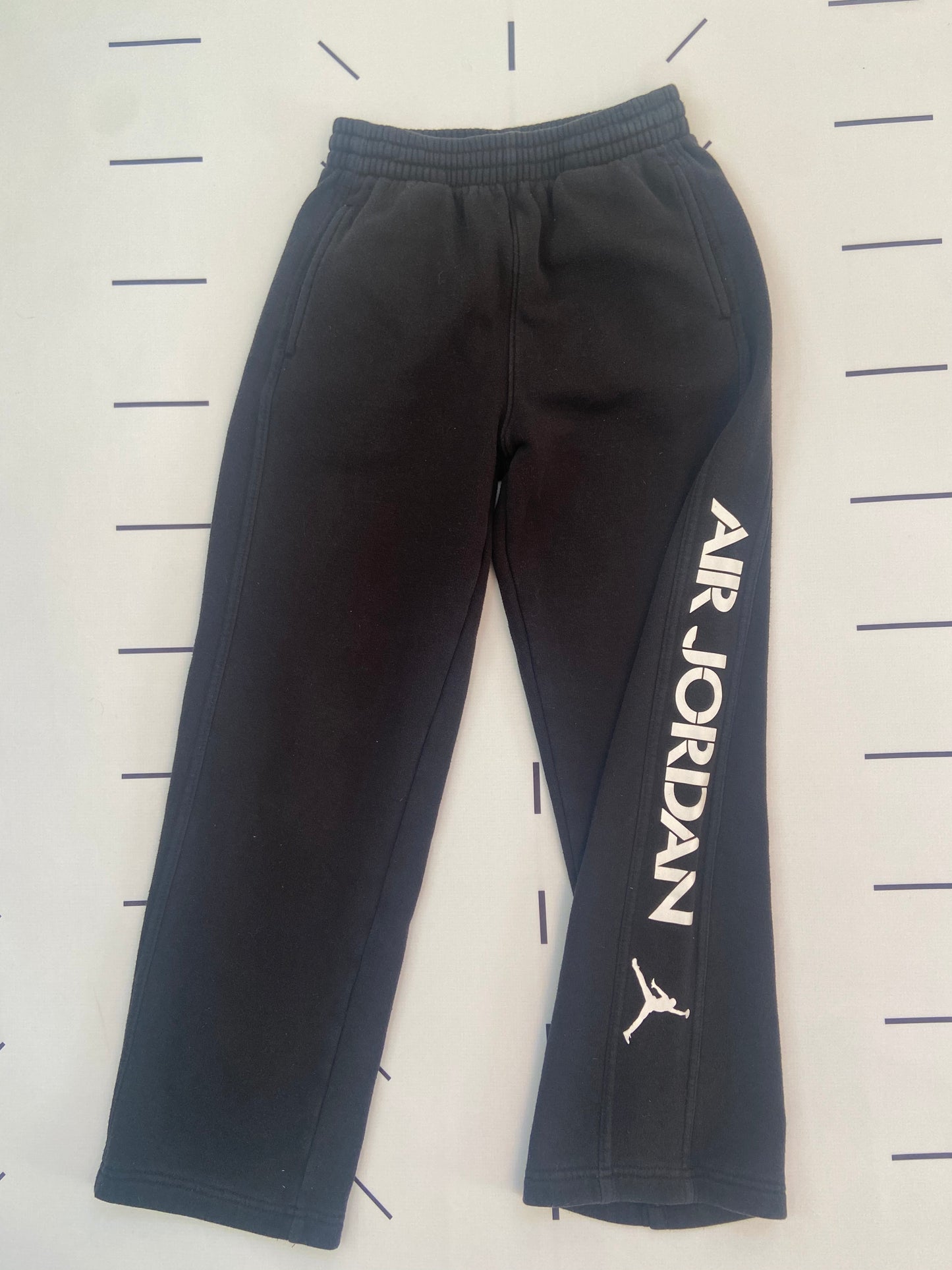Air Jordan Sweatpants - Youth M