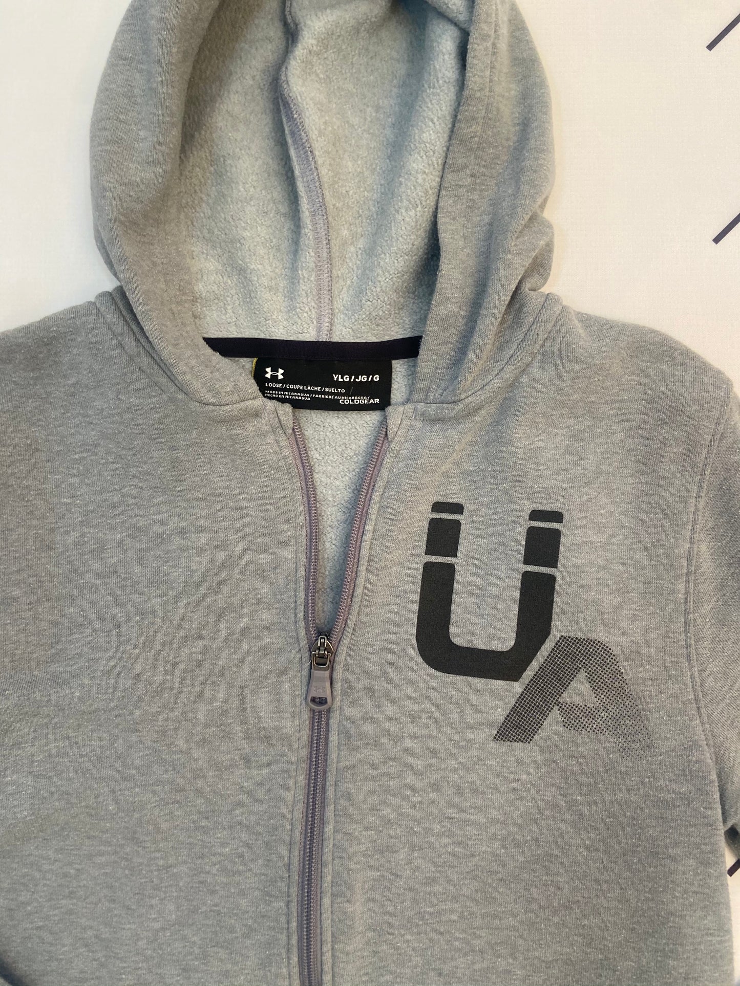 Under Armor Zip up - Youth L