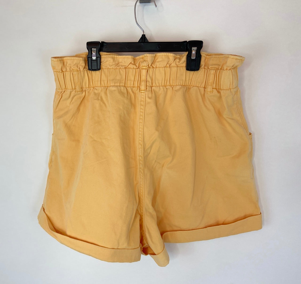 NWT- H&M High Waisted Peach Shorts- 14