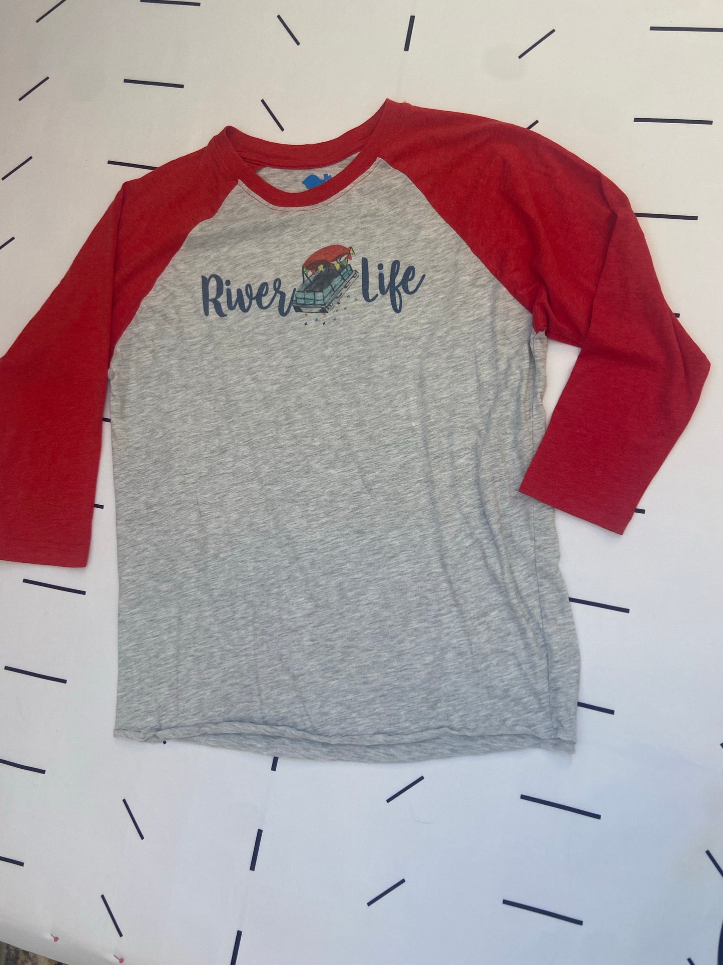 River Life Baseball Tee - L